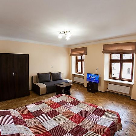 Квартира В Центрі На Вулиці Вірменській 12 Є Дві Спальні Двуспальні Ліжка Lemberg Exterior foto